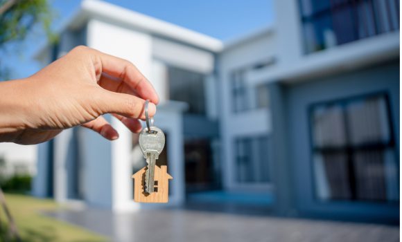 Ev Sahibi Evde Kiracı Varken Evi Satarsa Ne Olur?